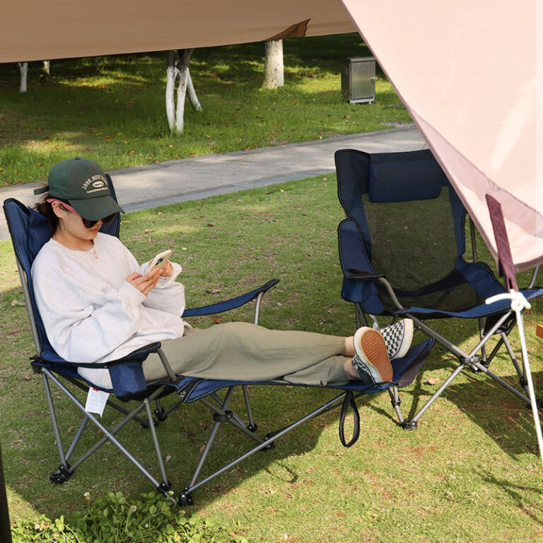 Custom Folding Camping Chair with Oxford Cloth for Outdoor Use