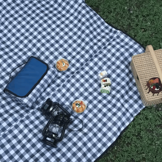 Custom Waterproof Extra Large Picnic Blanket for Beach and Camping