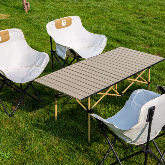 Modern Simple Outdoor Table and Chair Set