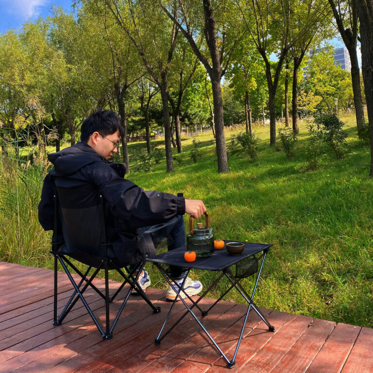 Portable outdoor folding moon chair recliner for camping and fishing