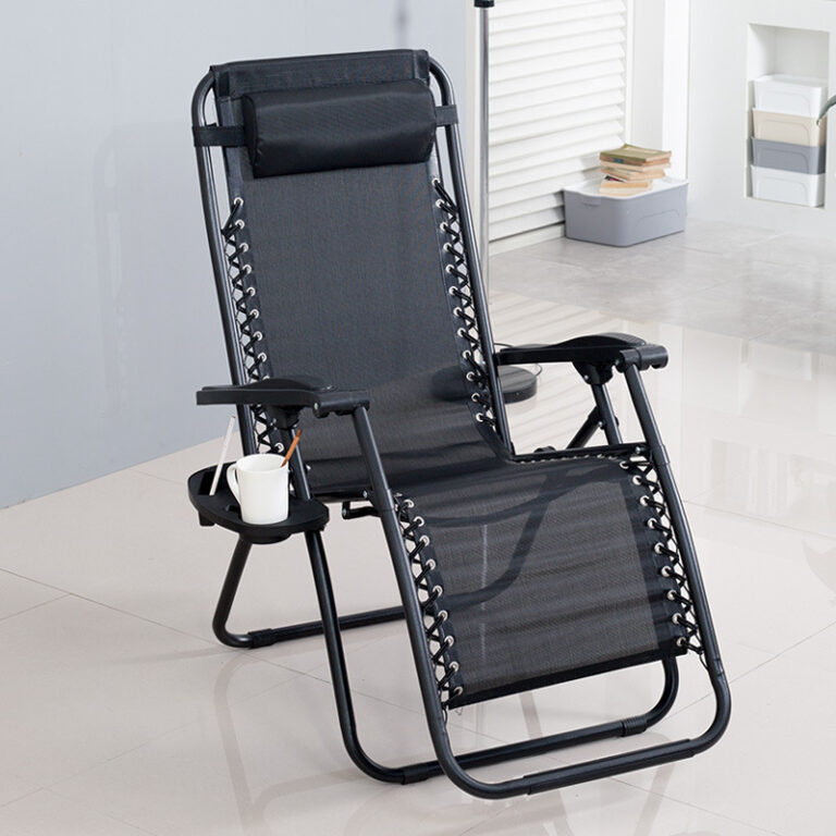 Wholesale Recliner Zero Gravity Camp Chair Metal Folding Beach Lounge Chair